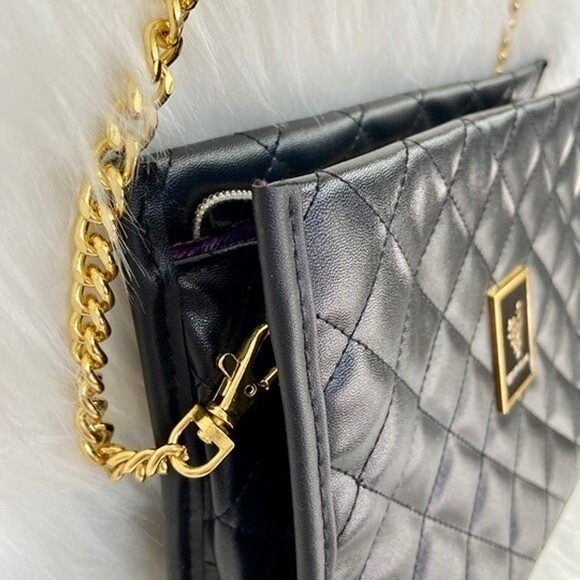 Younique Quilted Chain Shoulder Bag Black Gold Logo Flap Crossbody Purse - Picture 2 of 5